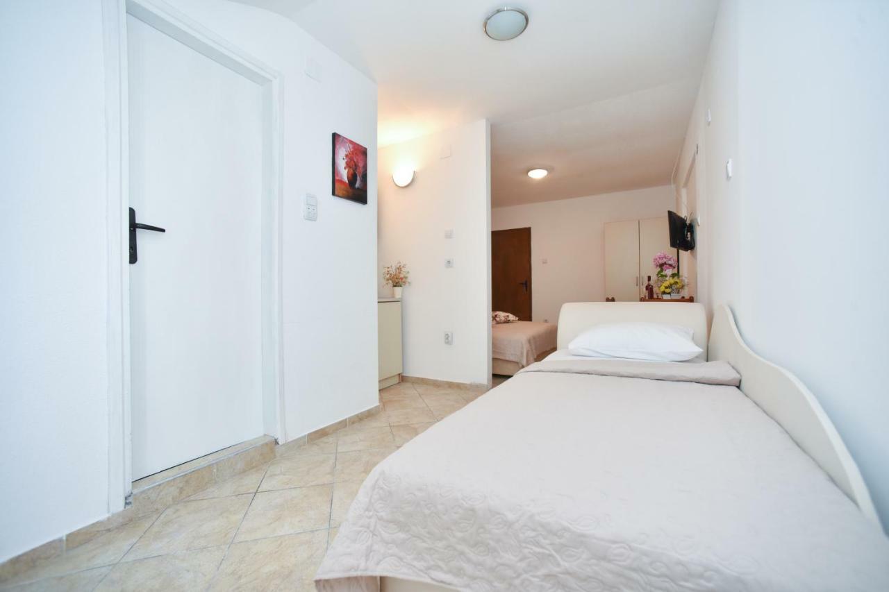 Apartmani Bonik Будва Екстериор снимка