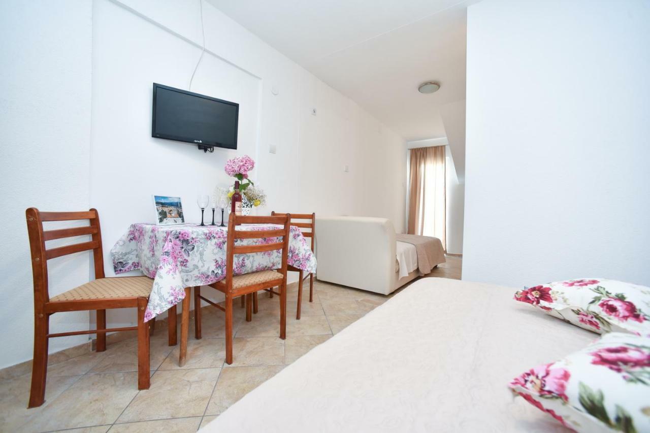 Apartmani Bonik Будва Екстериор снимка